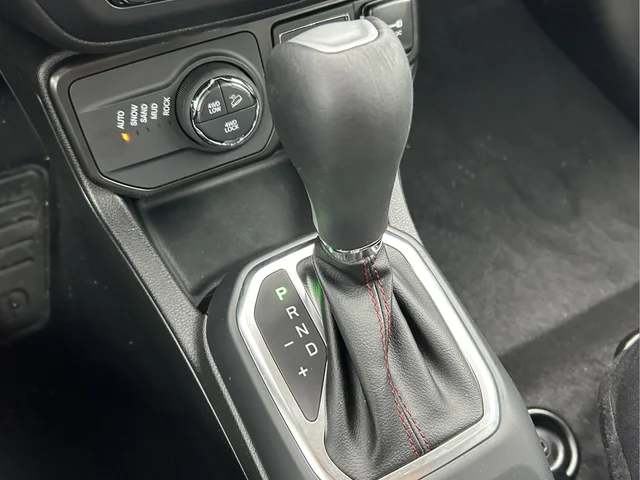 Used 2023 White Jeep Trailhawk image 23