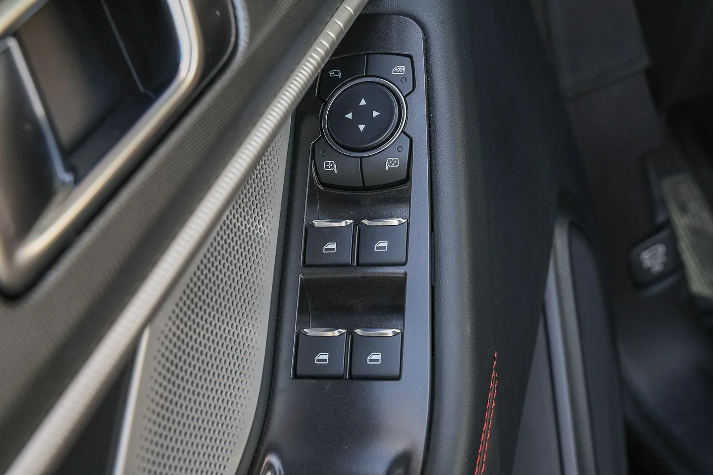 New 2026 Agate Black Metallic Ford ST image 33