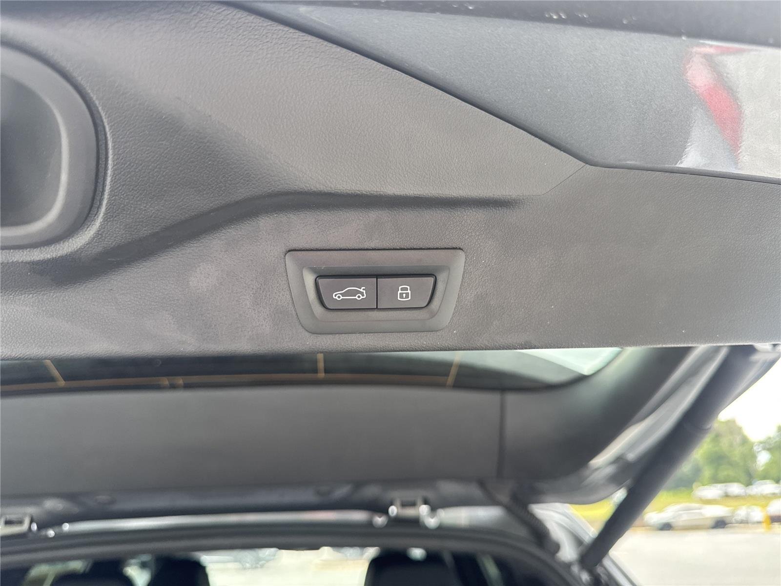 Used 2026 Skyscraper Grey Metallic BMW sDrive40i image 34