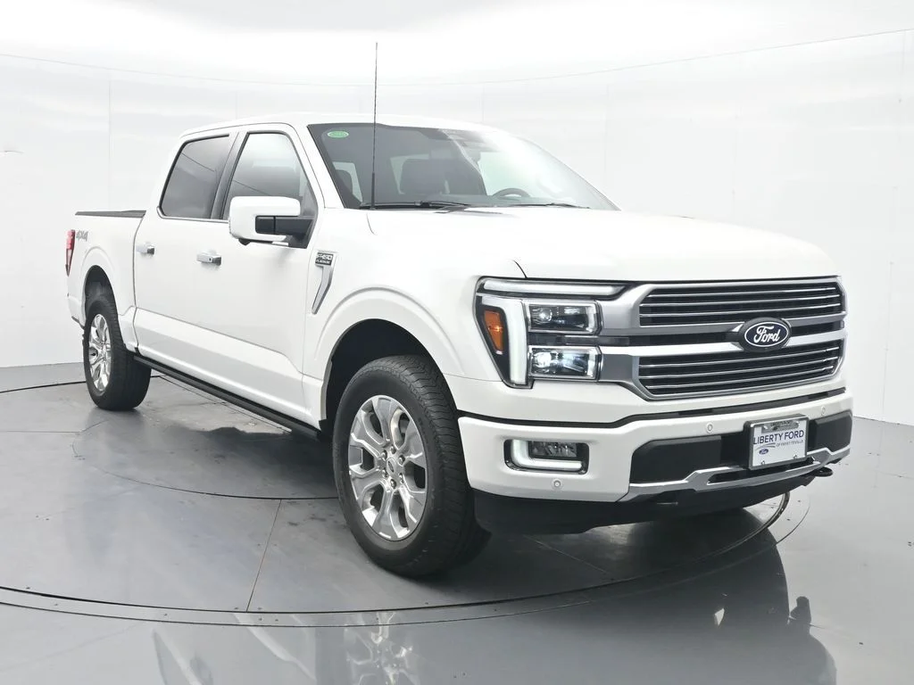 New 2026 Star White Metallic Tri-Coat Ford Platinum® image 4