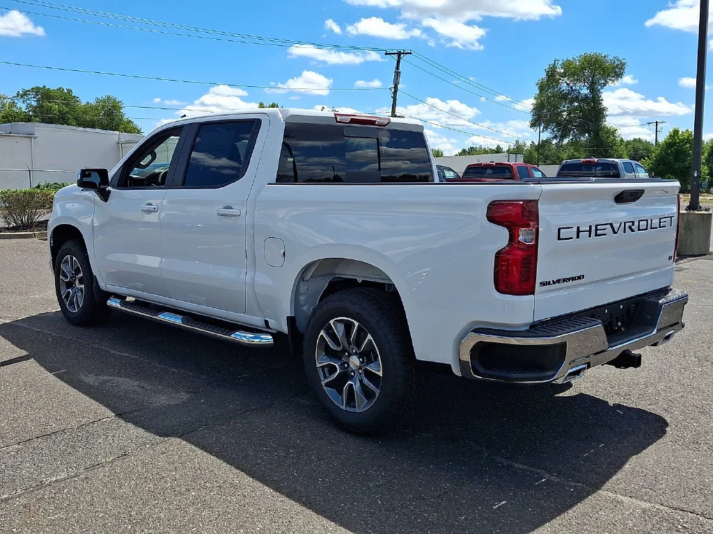 New 2026 Summit White Chevrolet LT image 6