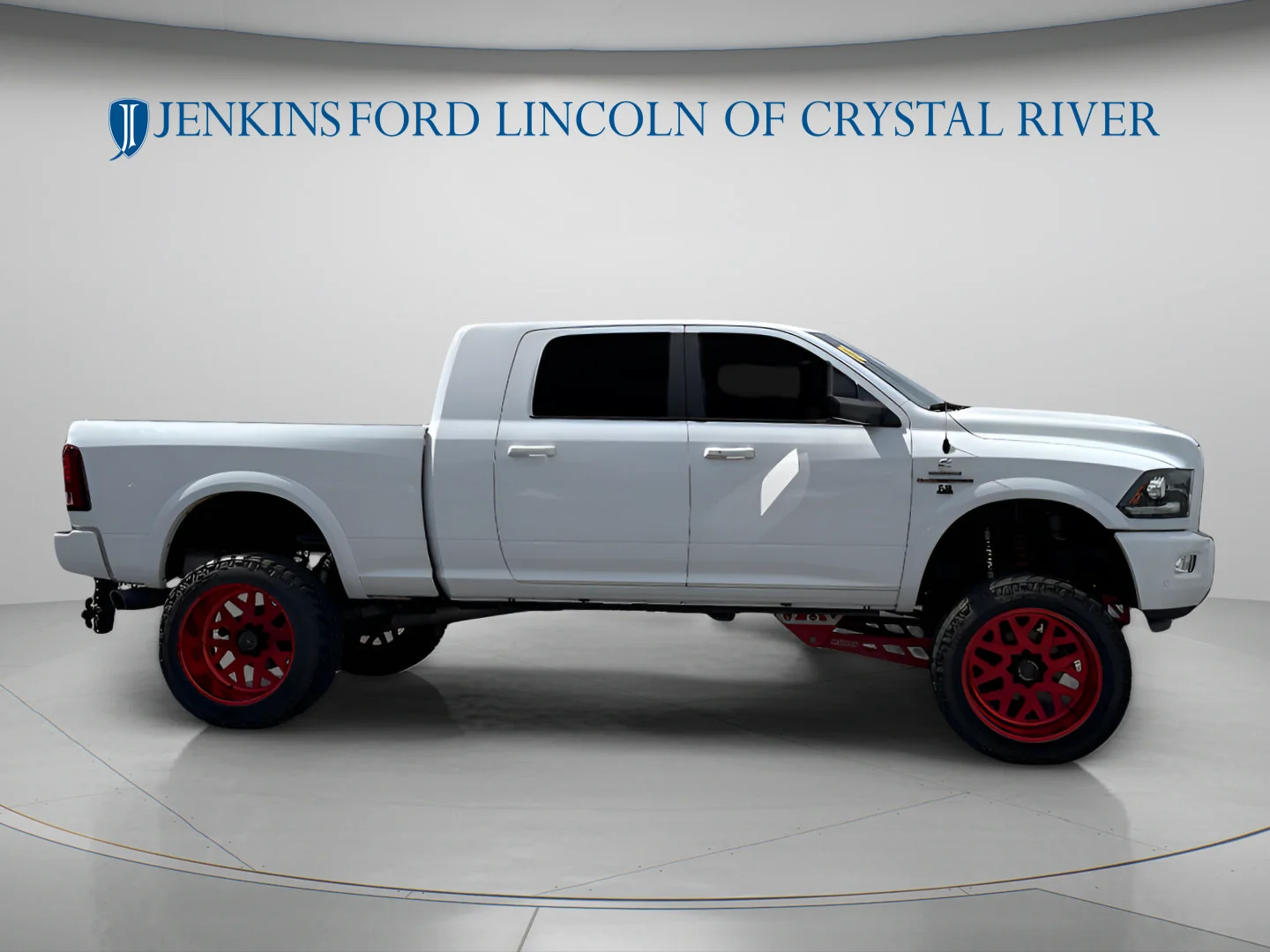 Used 2018 Bright White Clearcoat Ram Laramie image 2