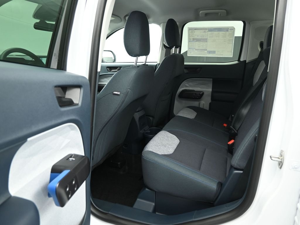 New 2026 Oxford White Ford XLT image 18