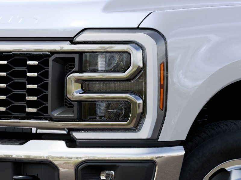New 2027 Star White Metallic Tri-Coat Ford F-350® Lariat® image 18
