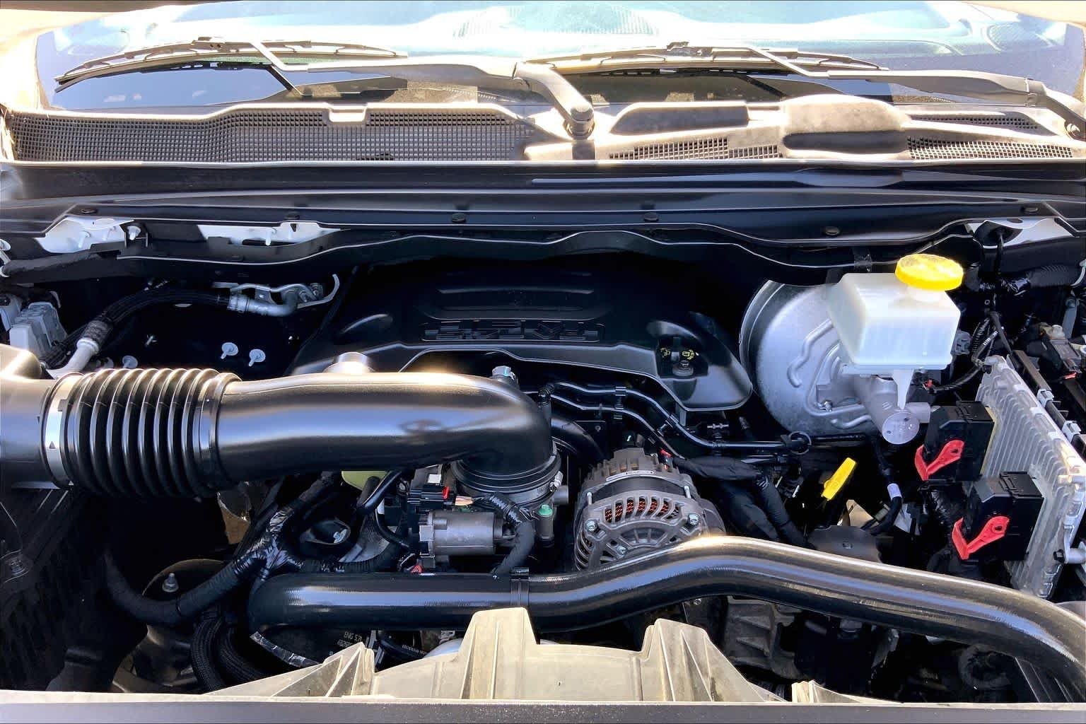 Used 2019 Bright White Clearcoat Ram Big Horn/Lone Star image 28