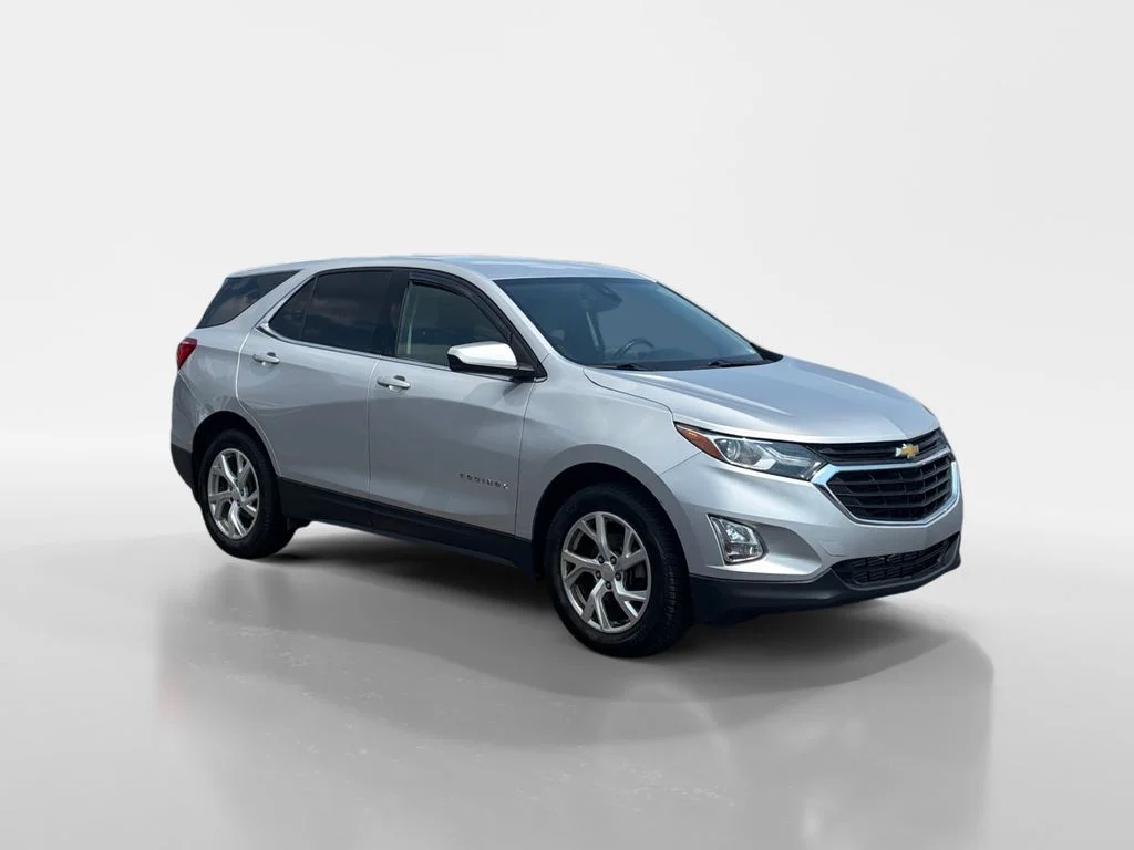 Used 2020 Chevrolet Equinox LT with VIN 3GNAXUEV2LS659987 for sale in O'Fallon, MO