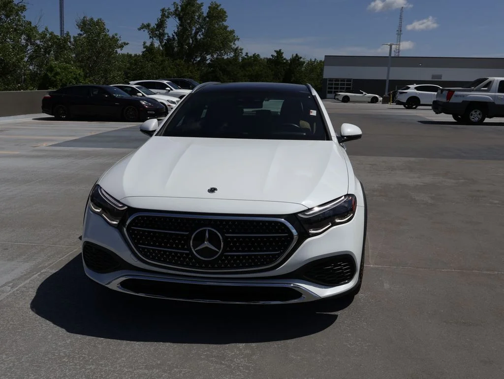 Certified Used 2024 Moonlight White Mercedes-Benz E 450 image 2