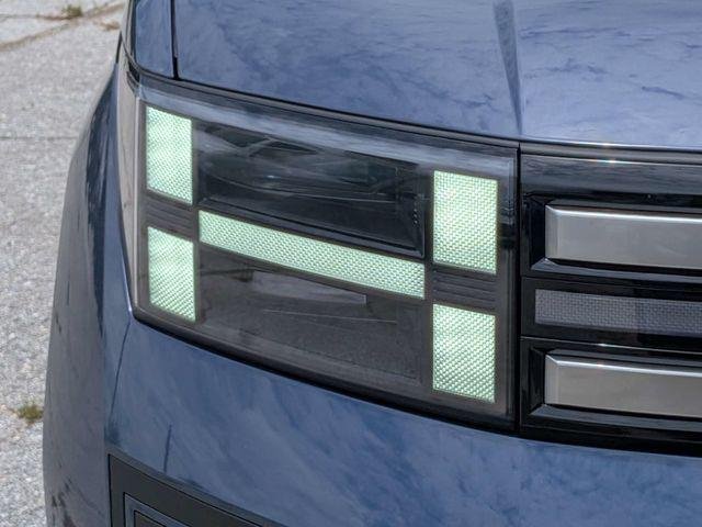 New 2026 Blue Hyundai SEL FWD image 9
