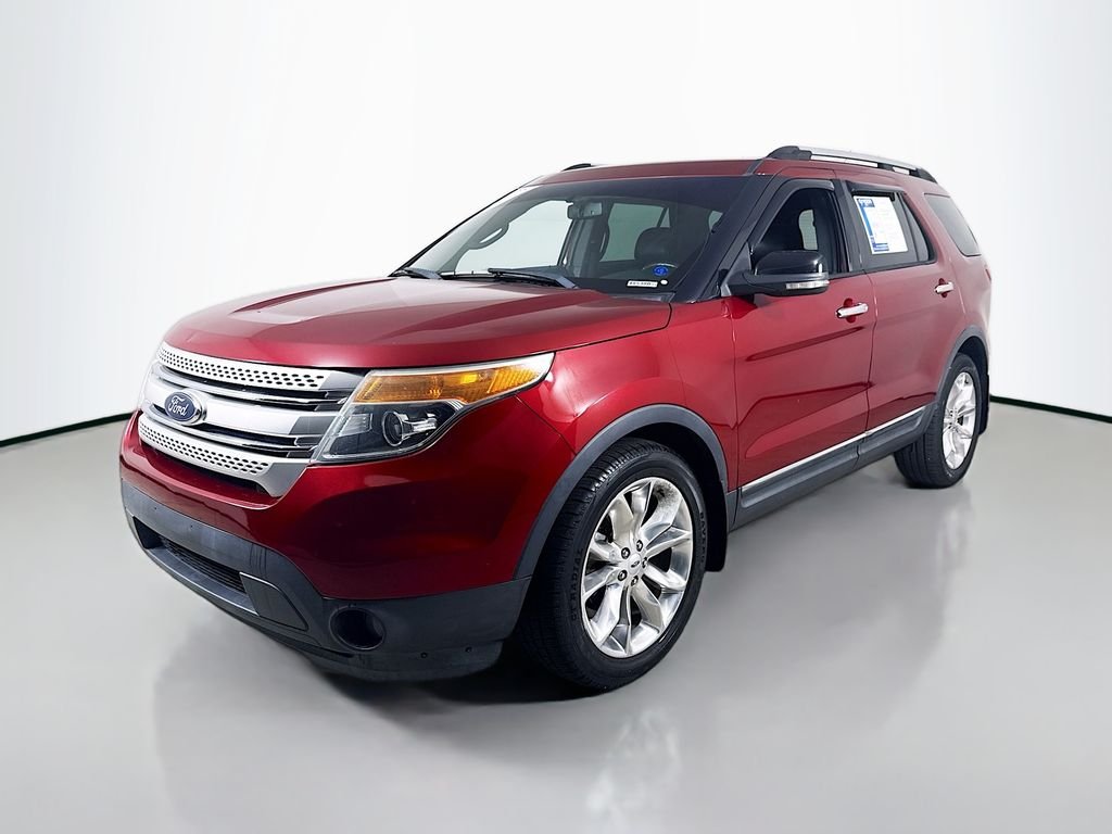 Used 2013 Ruby Red Metallic Tinted Clearcoat Ford XLT image 8