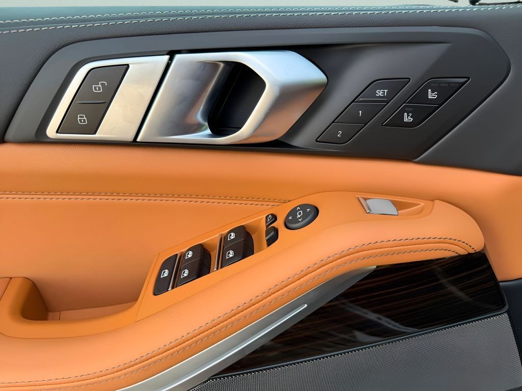 New 2026 Manhattan Green Metallic BMW xDrive40i image 12