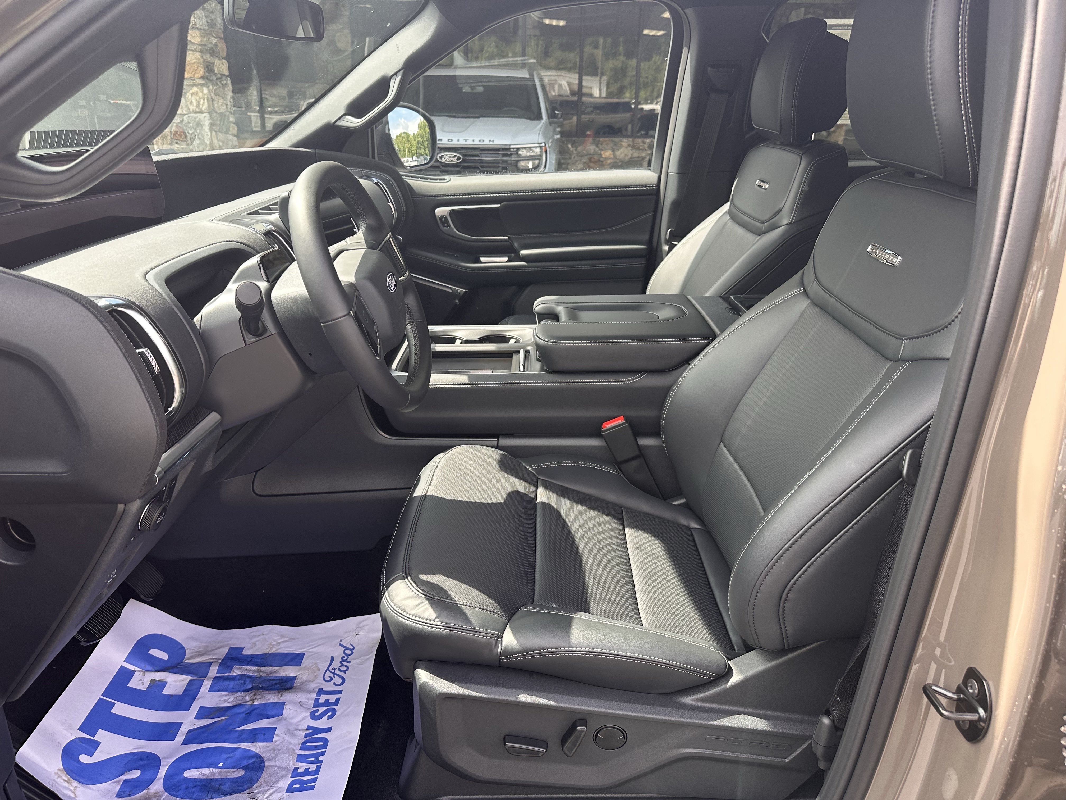 New 2027 Marsh Gray Ford MAX Platinum image 10