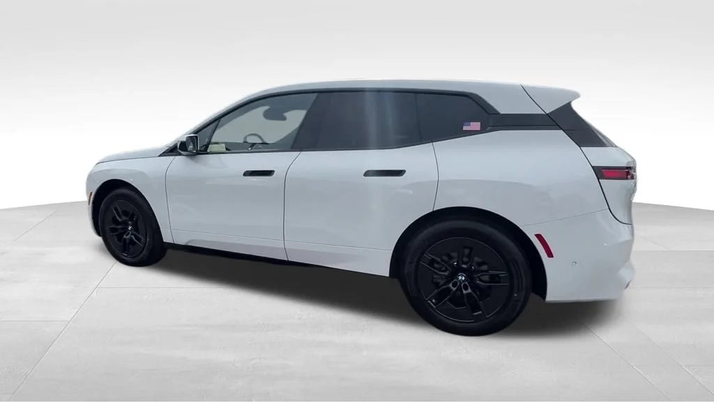 Certified Used 2026 White BMW xDrive45 image 11