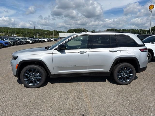 New 2026 Silver Zynith Exterior Paint Jeep  image 4