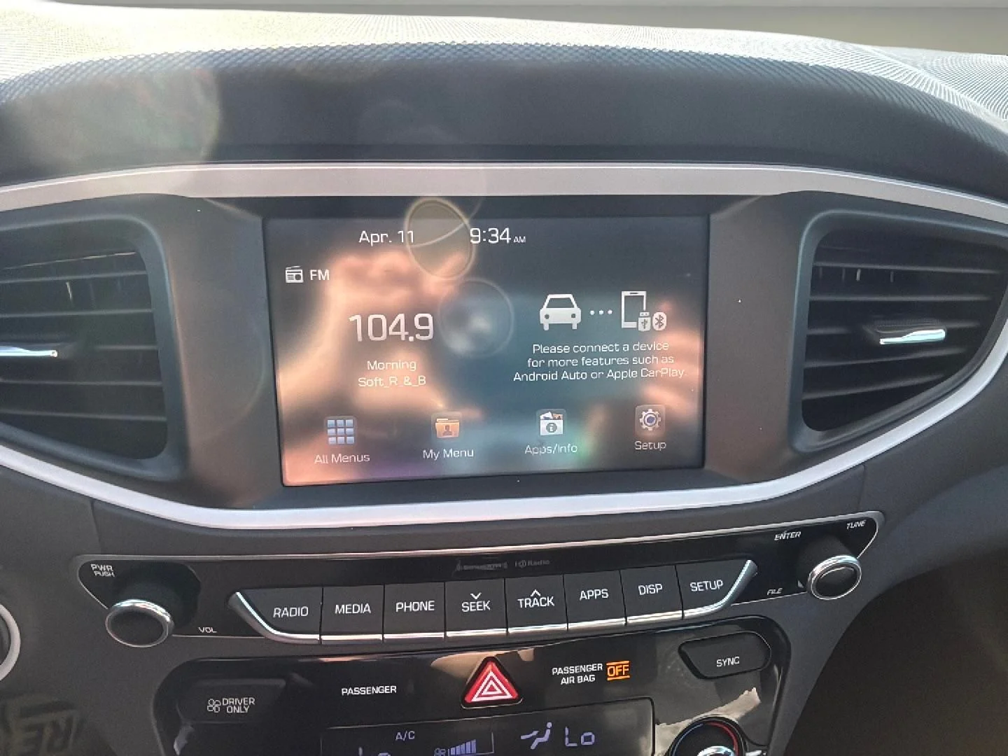 Used 2018 Silver Hyundai Blue image 7