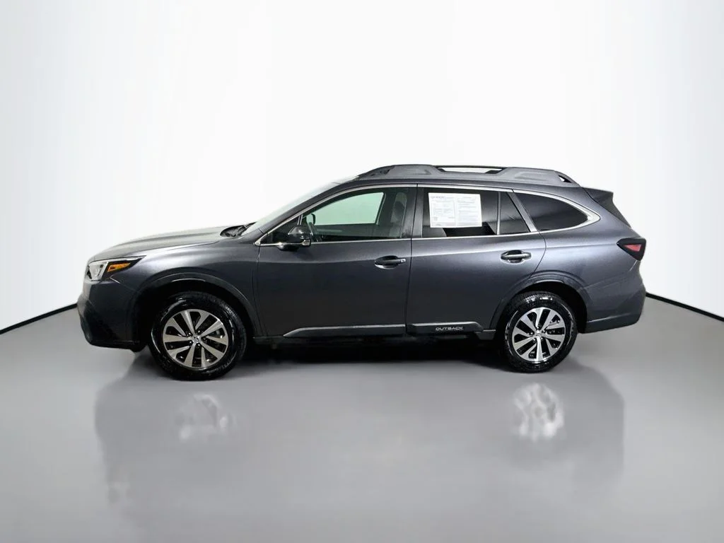Used 2022 Magnetite Gray Metallic Subaru Premium image 4
