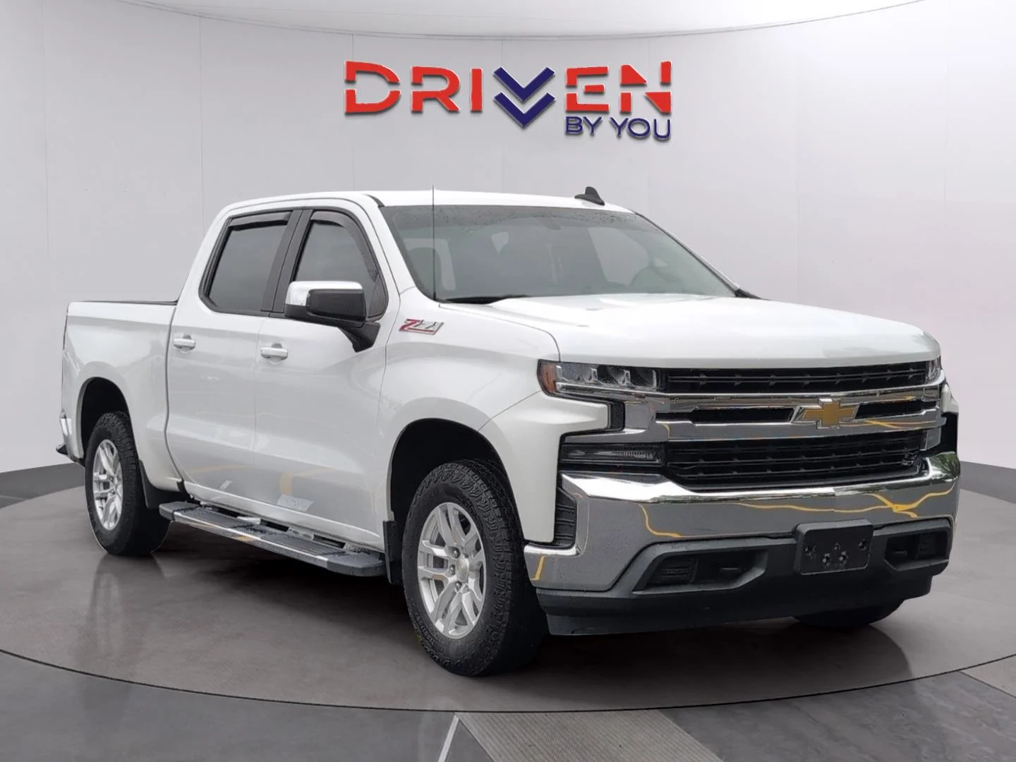 Used 2019 SUMMIT WHITE Chevrolet LT image 7