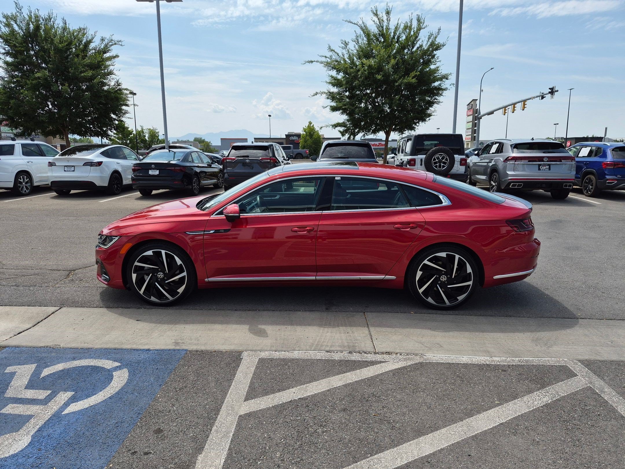 Used 2023 Kings Red Metallic Volkswagen SEL Premium R-Line image 7