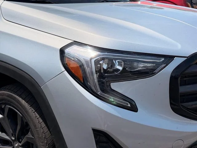 Used 2020 Silver GMC SLE image 11