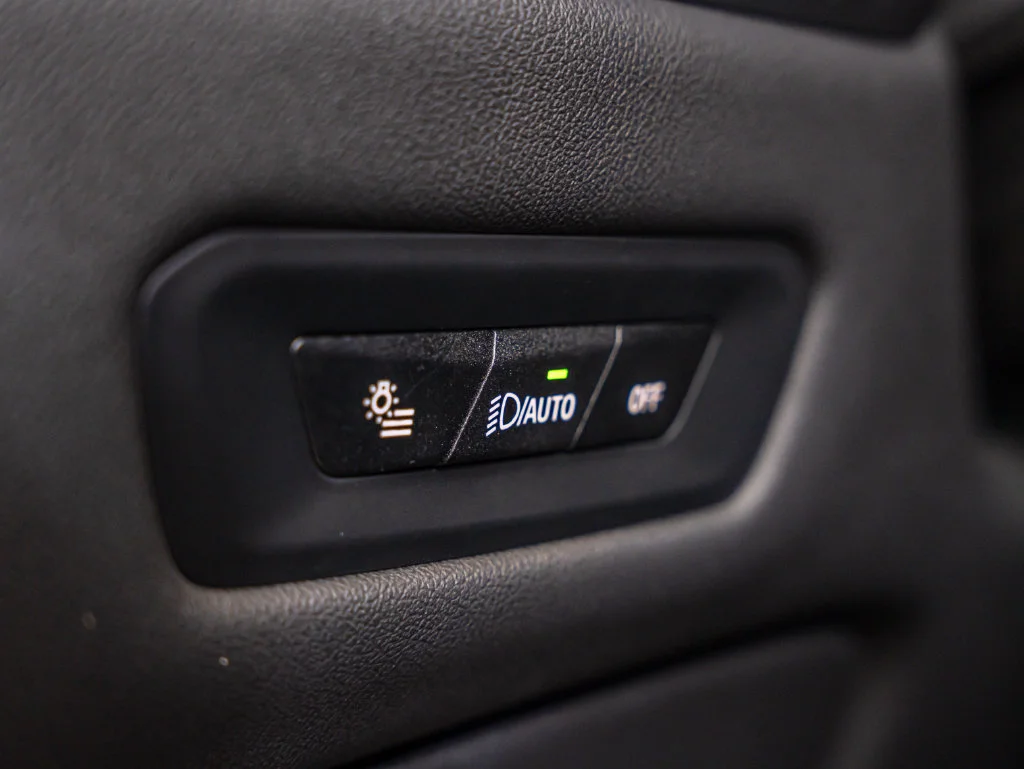 Used 2024 Black Sapphire Metallic BMW xDrive40i image 49