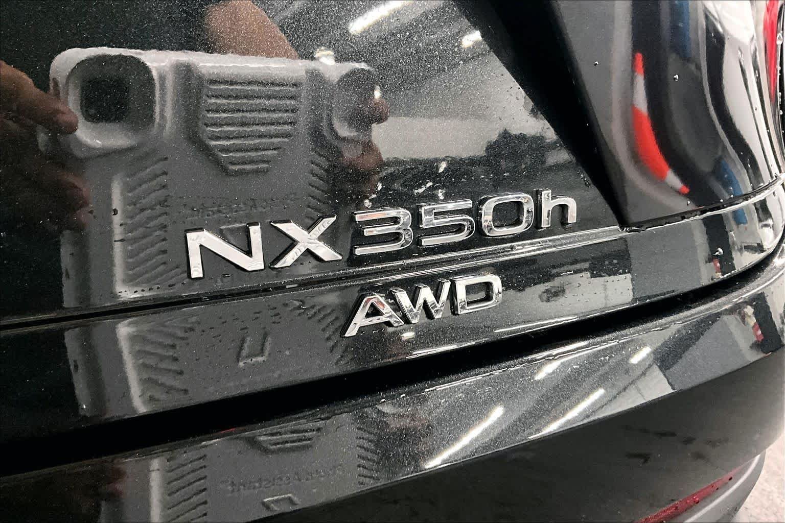 2026 Lexus NX Hybrid 350h - Photo 10