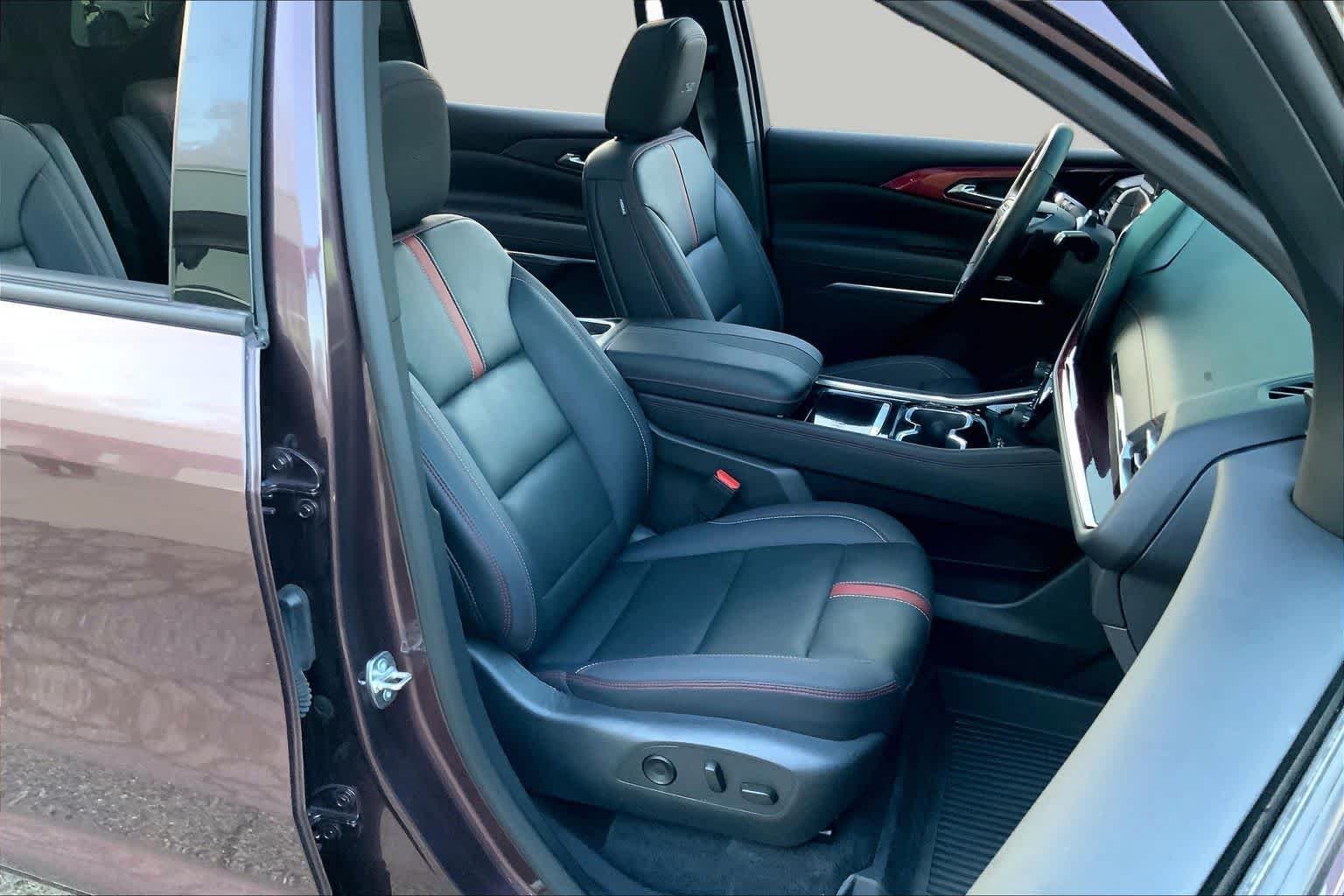 Used 2026 Stardust Metallic Chevrolet FWD RS image 9