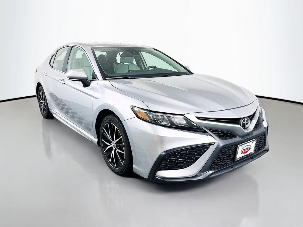 Used 2024 Silver Toyota SE image 3