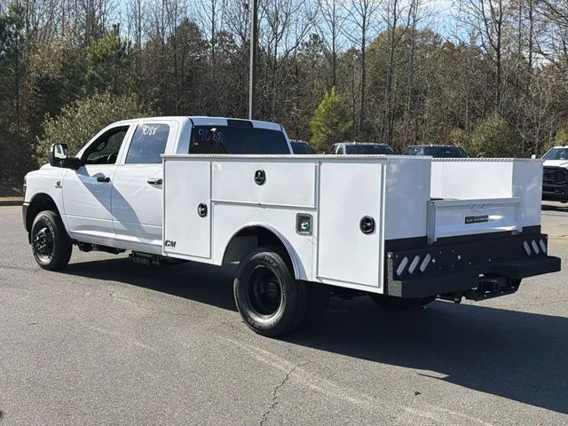 2026 RAM 3500 Chassis Tradesman - Photo 10