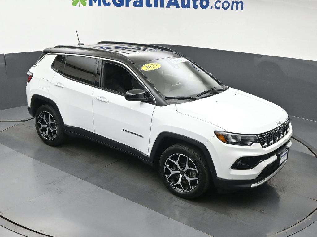 Used 2025 White Jeep Limited image 3
