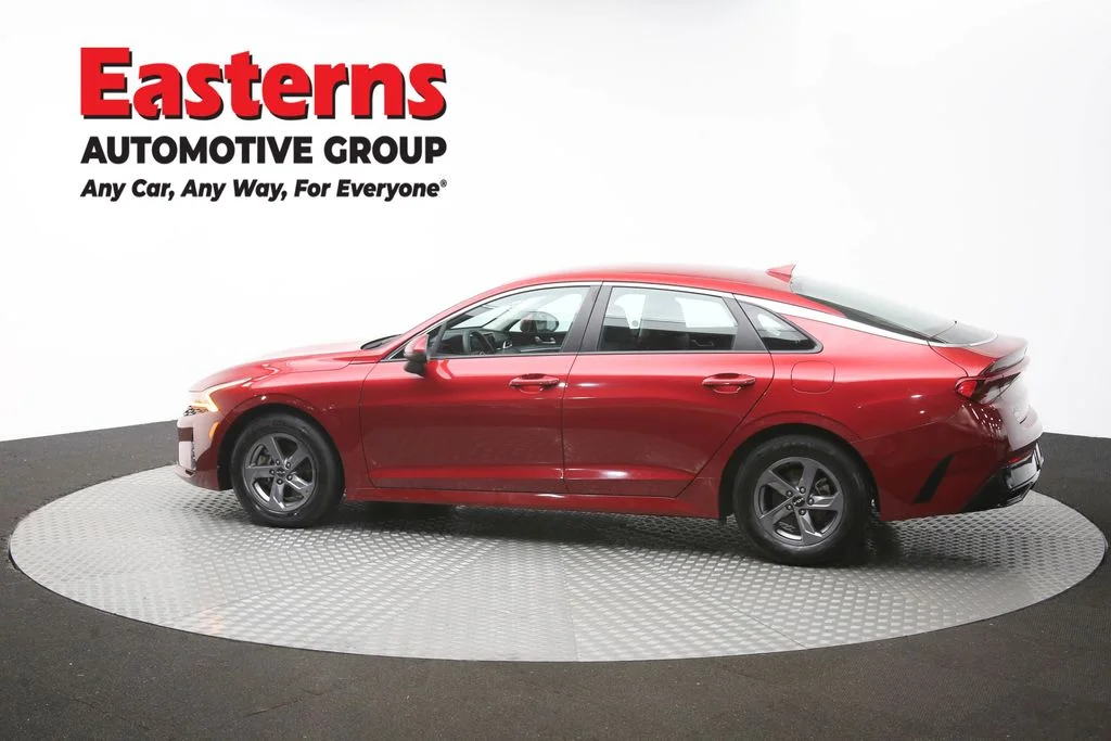 Used 2023 Red Kia LXS image 60