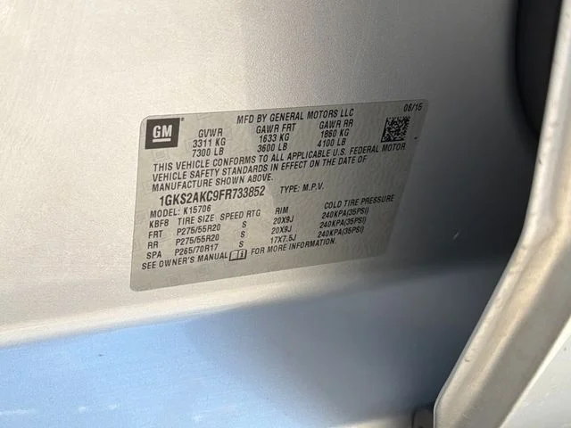 Used 2015 Silver GMC SLE image 30