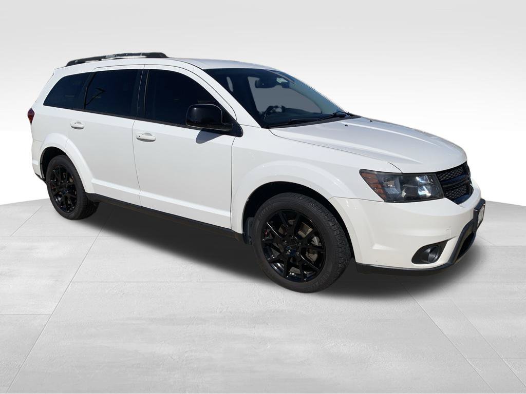 Used 2017 White Dodge SXT image 13