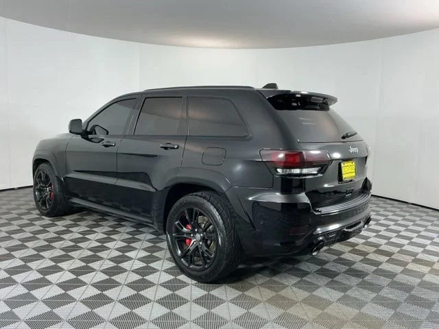 Used 2017 Diamond Black Crystal Pearlcoat Jeep SRT image 7