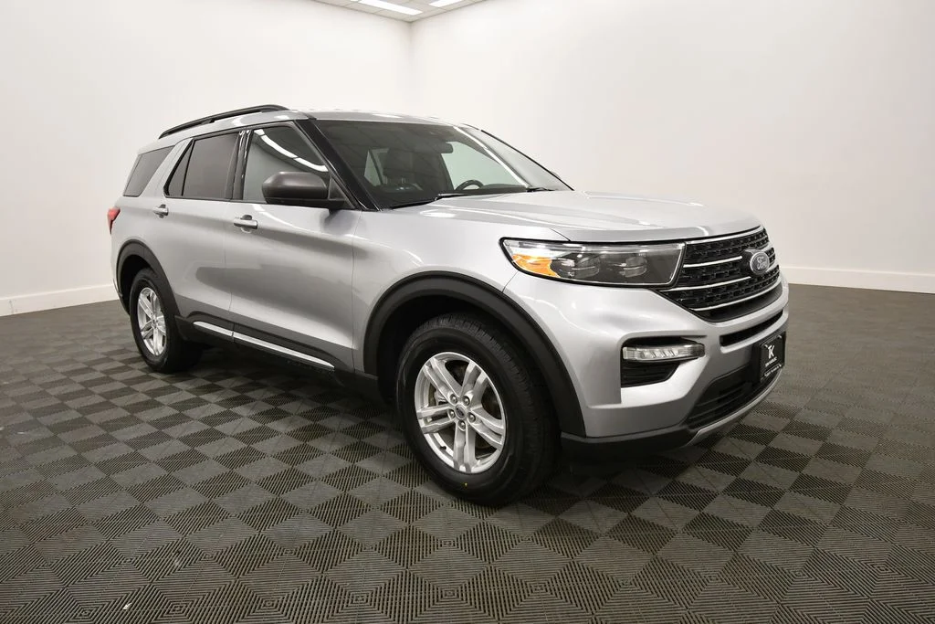 Used 2020 Silver Ford XLT image 10