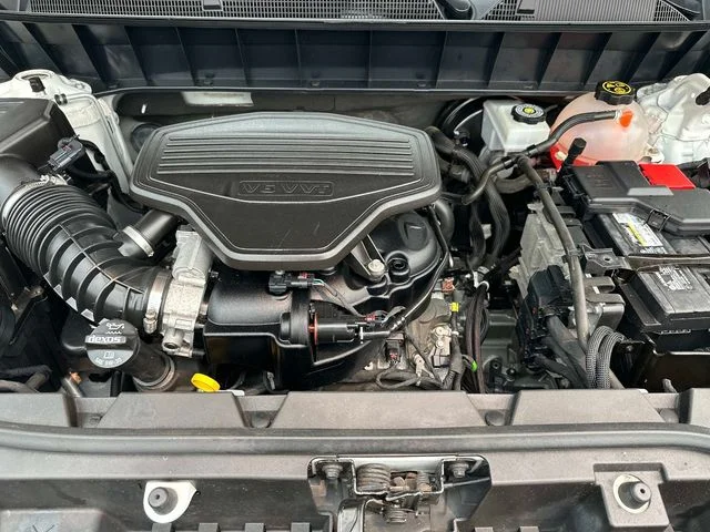 Used 2019 White GMC SLT-1 image 10