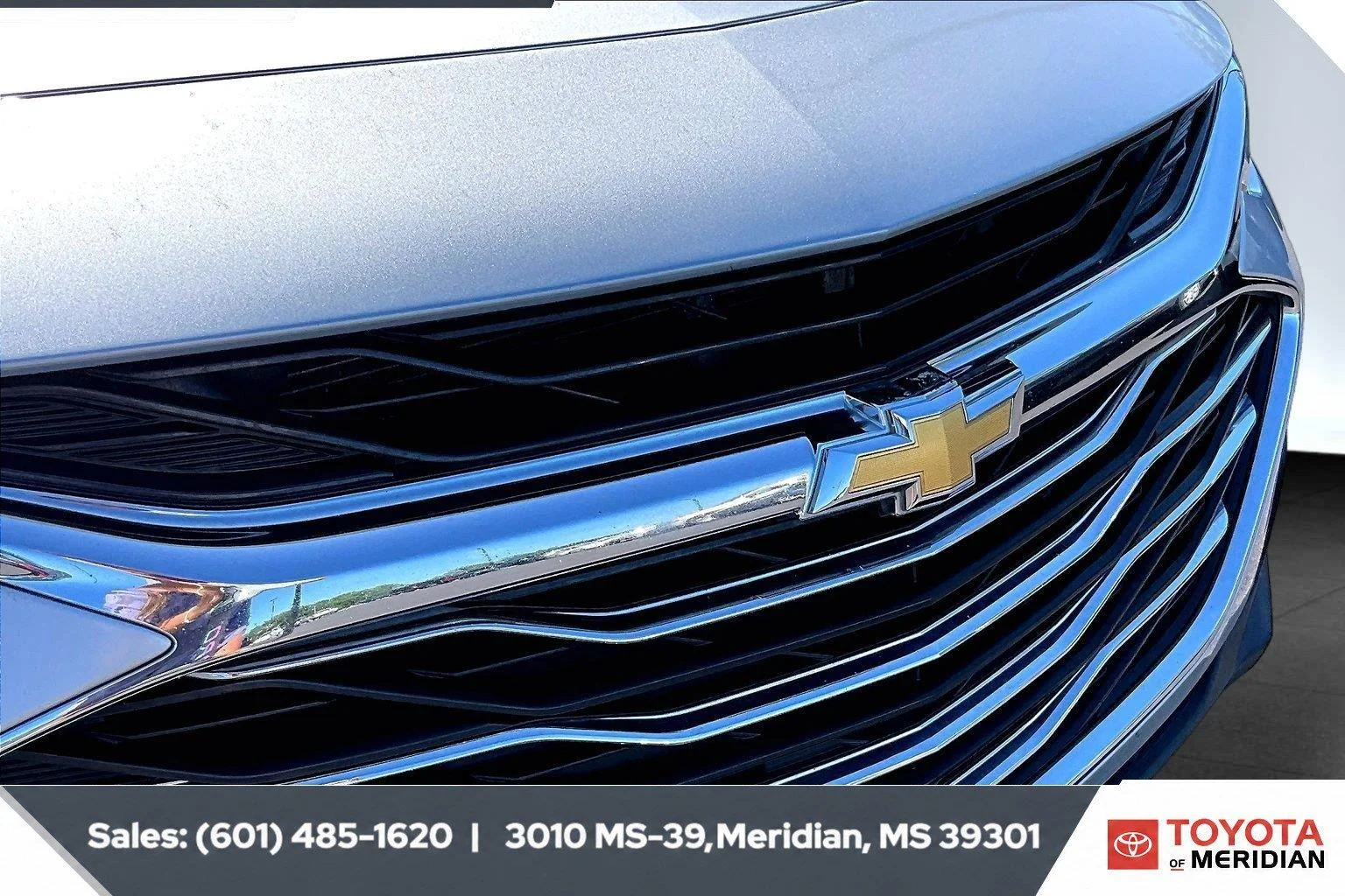 Used 2020 Silver Ice Metallic Chevrolet LT image 21