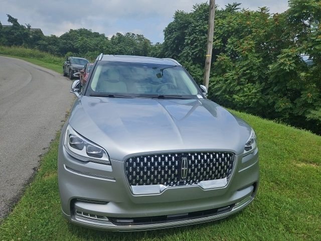 Used 2020 Silver Lincoln Black Label image 4