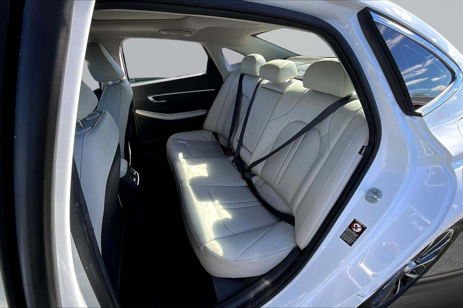 Used 2022 Gray Hyundai Limited image 17