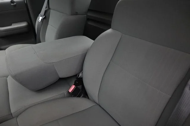 Used 2007 White Ford  image 16