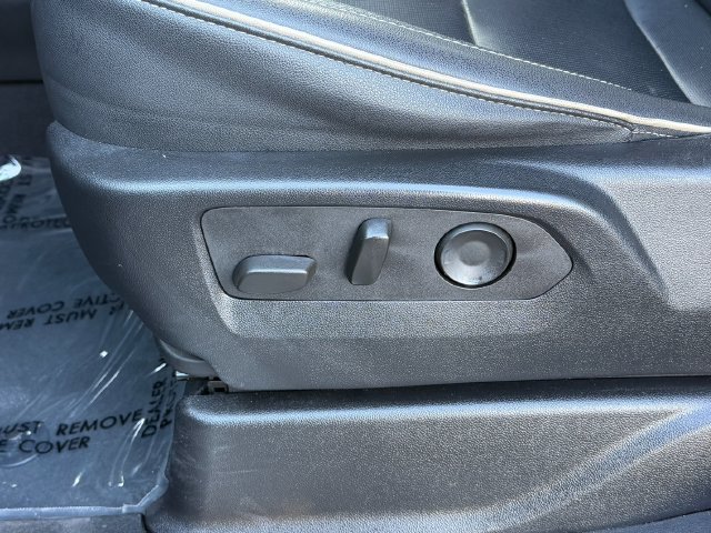 Used 2024 Black Chevrolet Premier image 33