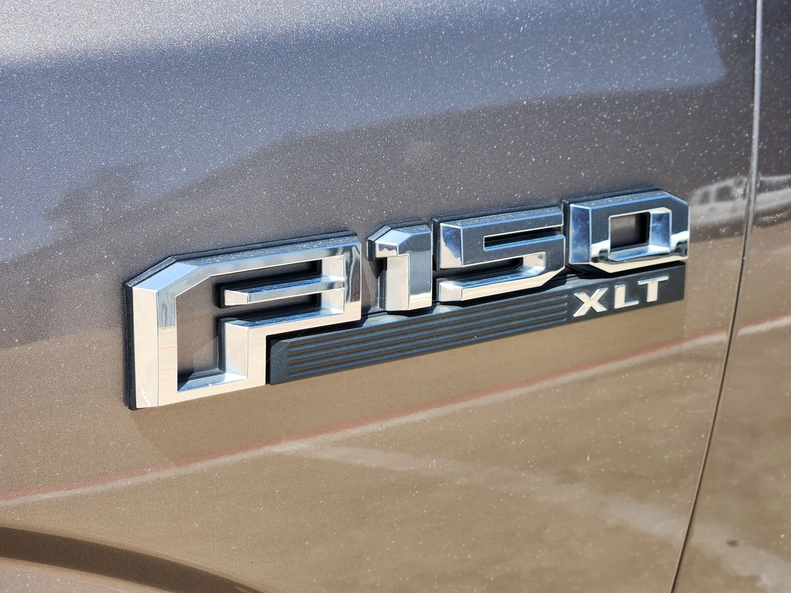 Used 2020 Gray Ford XLT image 11