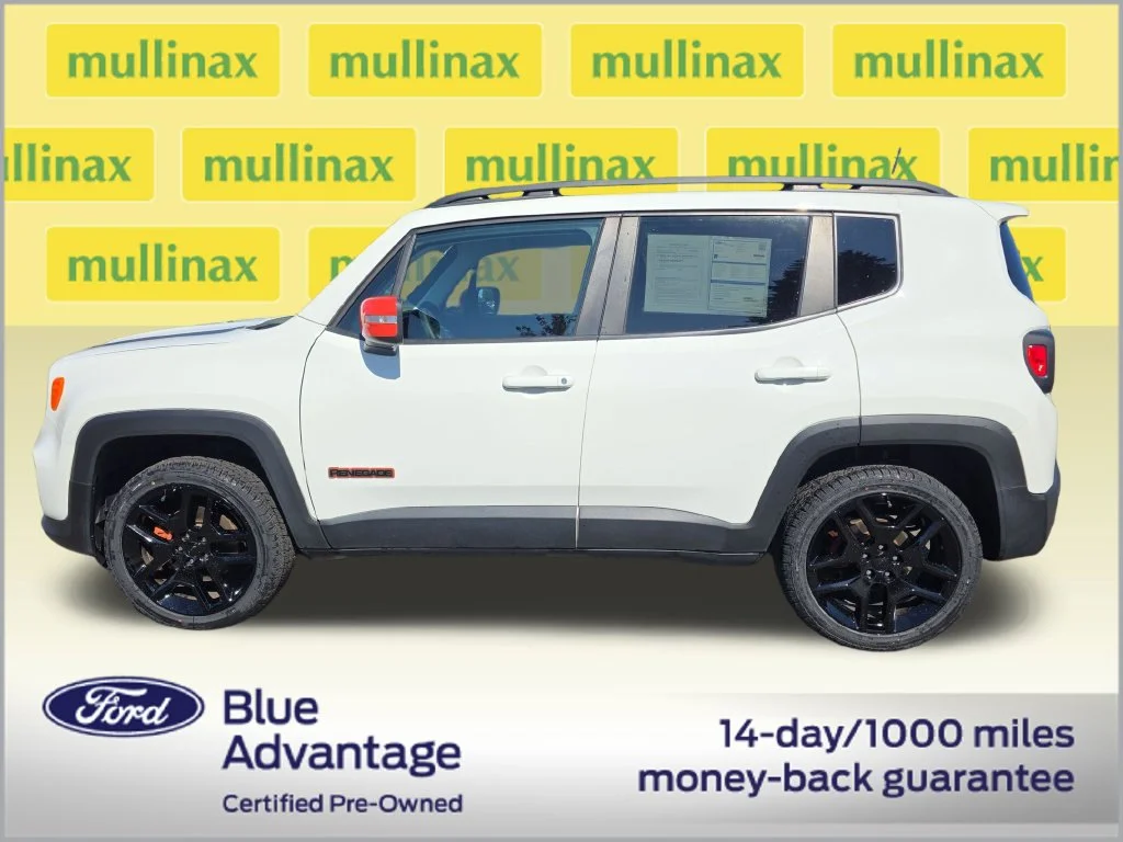 Certified Used 2020 White Jeep Latitude image 12
