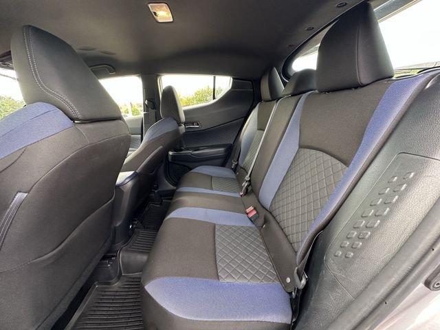Used 2020 Silver Toyota XLE image 26