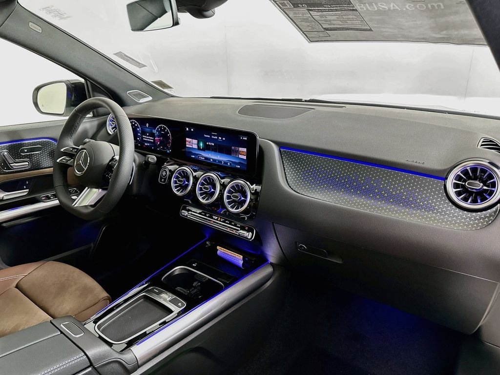 New 2026 Polar White Mercedes-Benz GLA 250 image 31