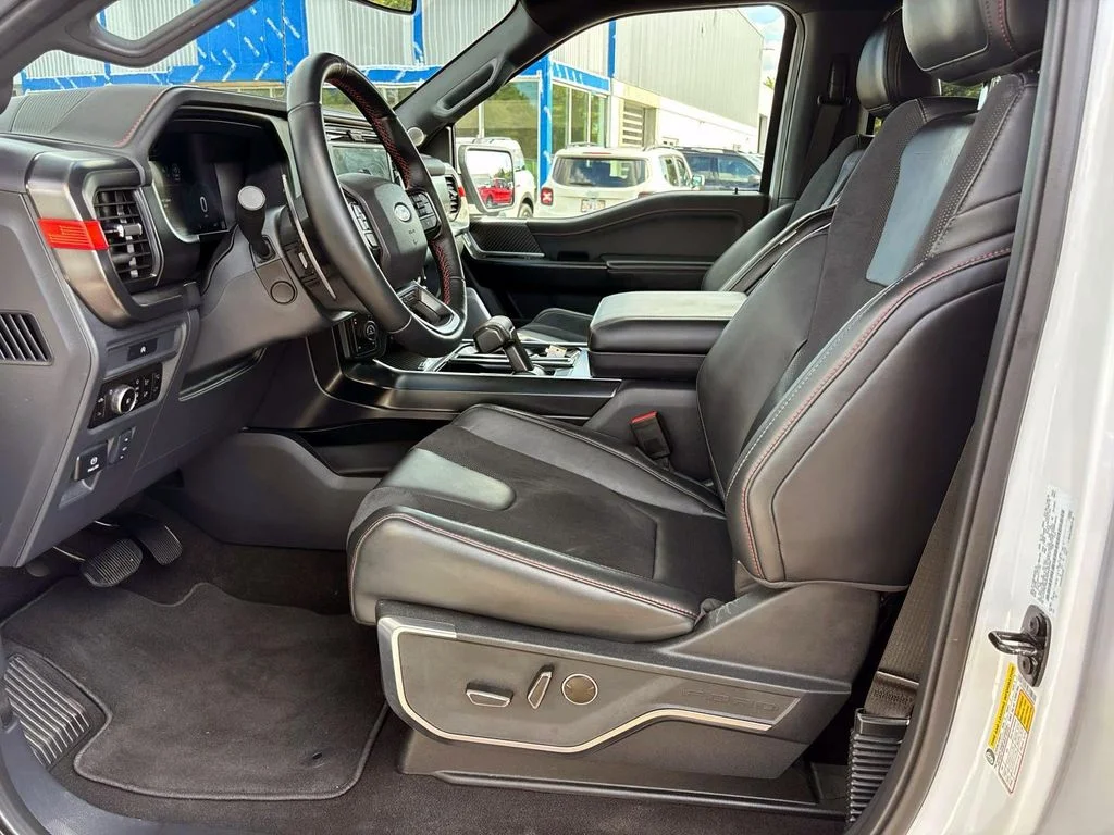 Used 2025 Oxford White Ford Raptor image 9