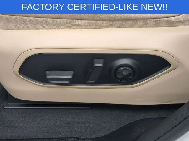 Used 2025 White Jeep Limited image 17
