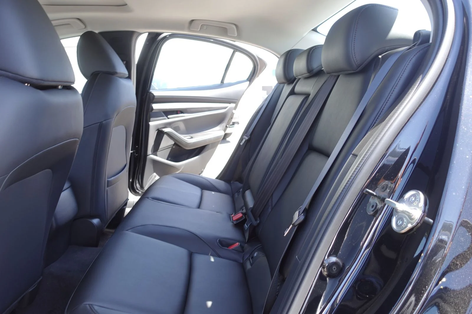 New 2026 Jet Black Mica Mazda 2.5 S Preferred image 13