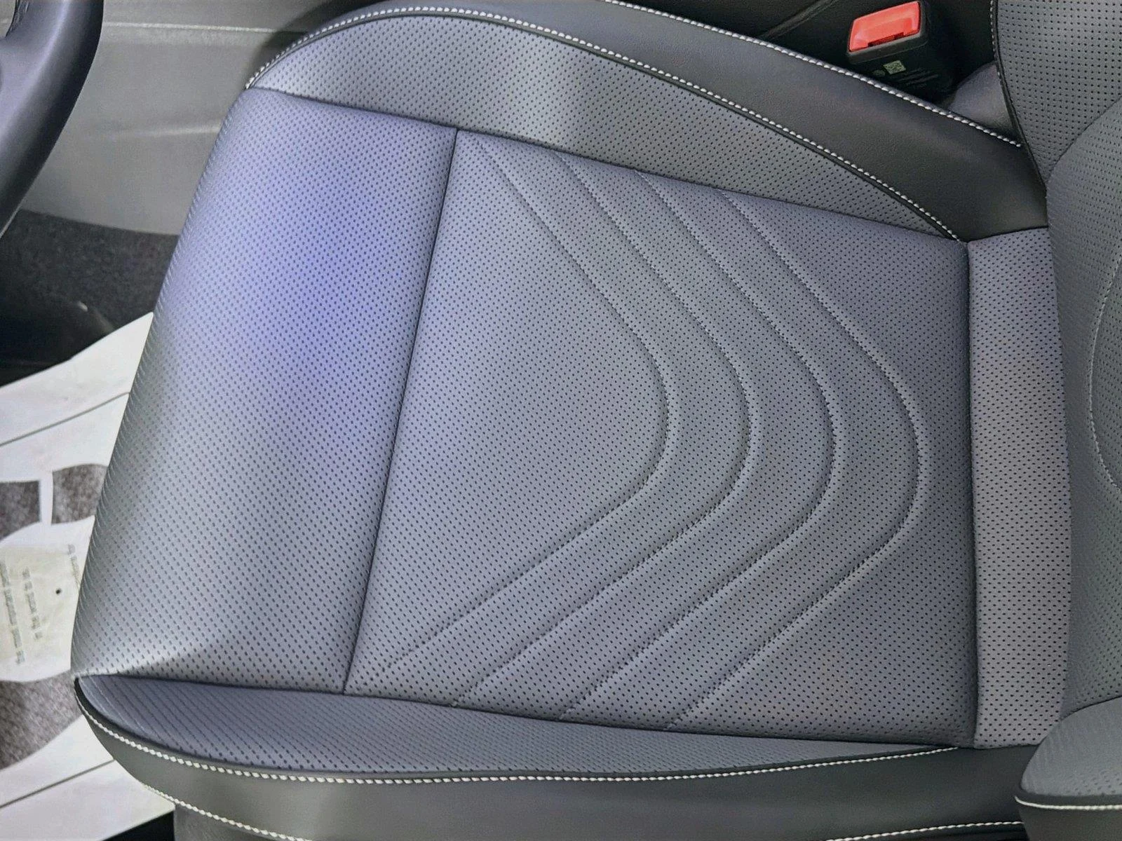 New 2026 Sandstone w/Deep Black Roof Volkswagen SE R-Line Black image 17