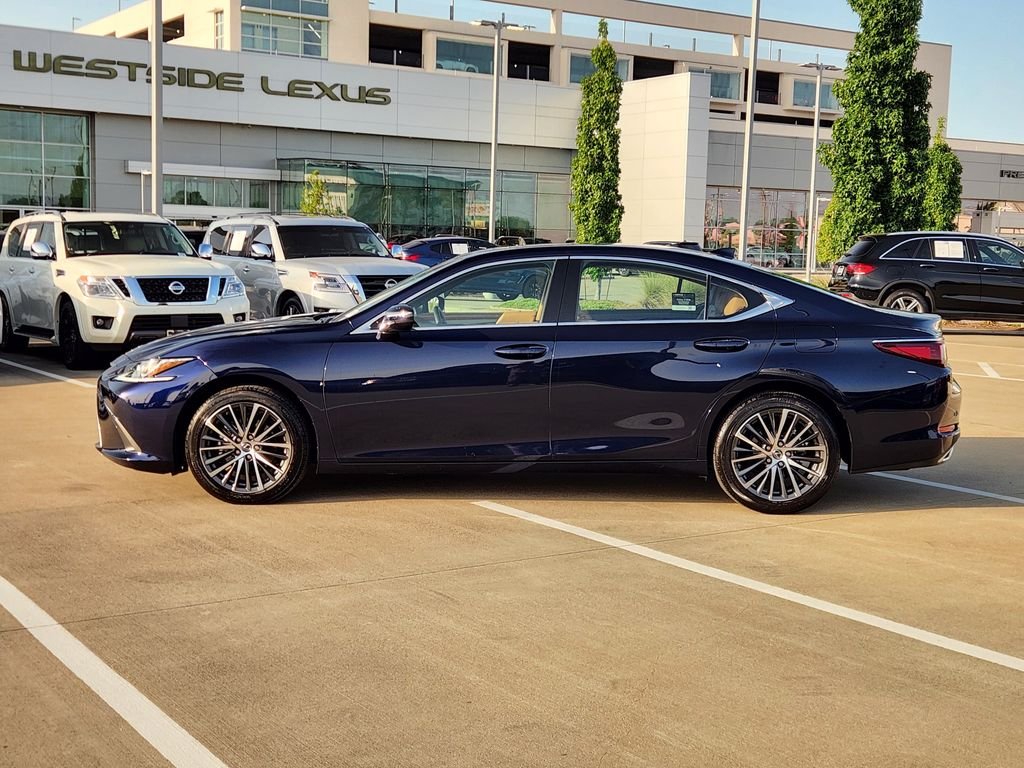 Certified Used 2025 Mica Lexus 350 PREMIUM image 4
