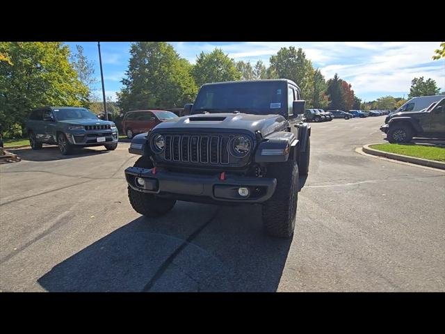 New 2027 Black Clear-Coat Paint Jeep Rubicon image 4