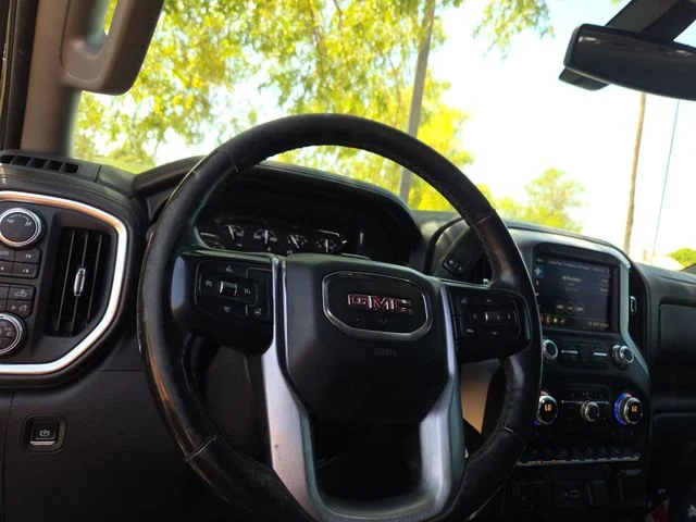 Used 2019 Black GMC SLT image 9